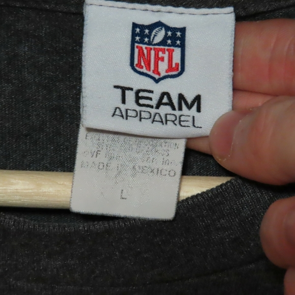 NFL Team Apparel Graphic T-shirt - Picture 3 of 3